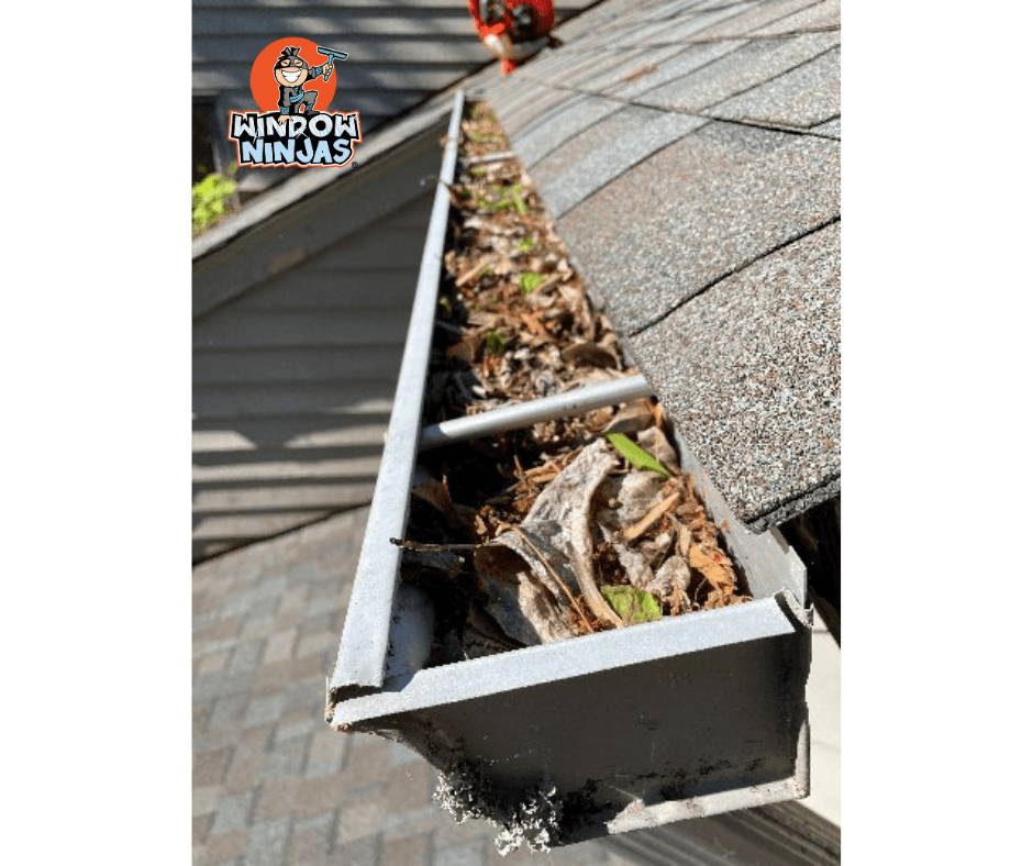 What is Included in a Gutter Cleaning Service?